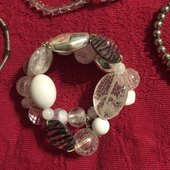 Beaded bracelets - Picture 2 of 6